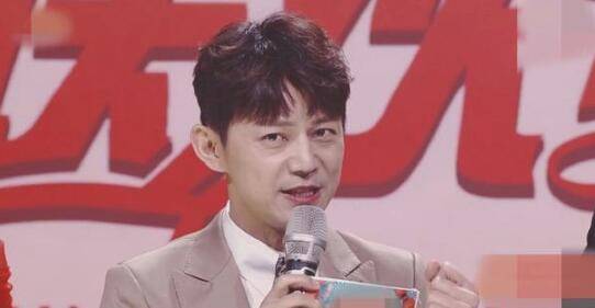 何炅嘴瓢怎么回事 公认救场王的车祸现场!