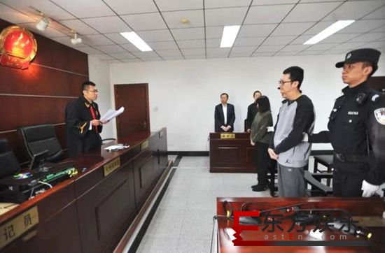 宋喆近况曝光 身形暴瘦精神状态奇差!