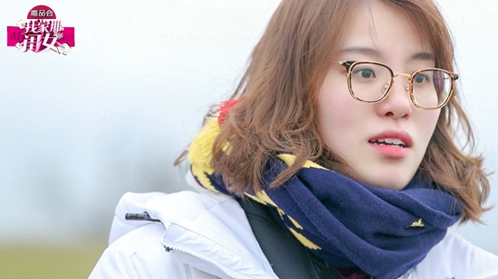 《我家那闺女》吴昕和公园大爷争论做饭 傅园慧母女合拍偶像剧