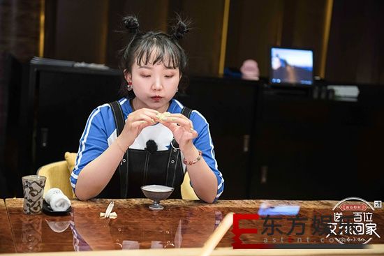 《送一百位女孩回家》:“不刻意”的辣目洋子 贾玲渡边直美是榜样