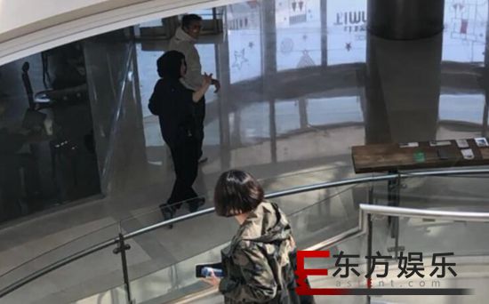 王菲谢霆锋合体秀恩爱 网友:情比金坚!