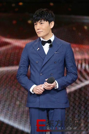 《声临其境》总决赛倪萍“呛声”朱亚文 秦昊配《伪装者》“剑指”刘敏涛