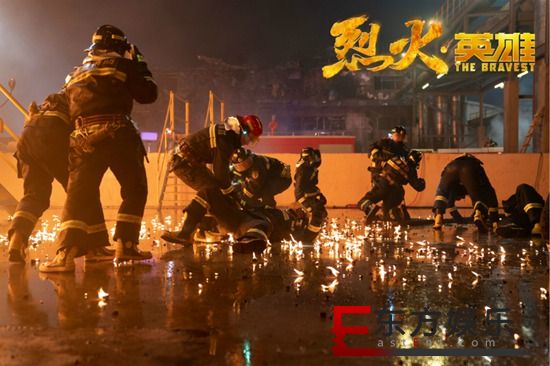 最大规模火灾营救现场首现大银幕 《烈火·英雄》8月1日致敬消防卫士