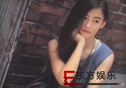 张柏芝抛旧照发文感慨 12岁时的张柏芝是什么样的?