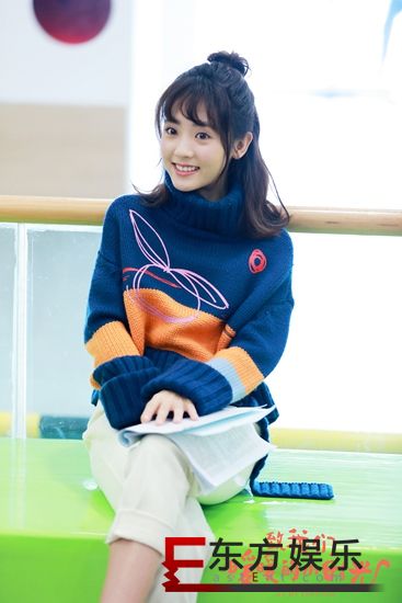 邢菲《致我们暖暖的小时光》口碑人气双收 最A女主角在线撩汉