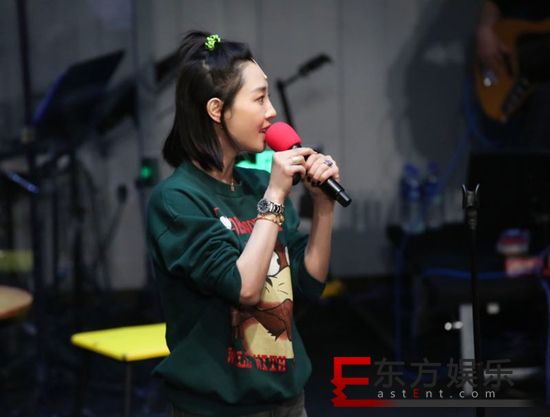 不惧挑战!白百何合作李宗盛跨界音乐剧