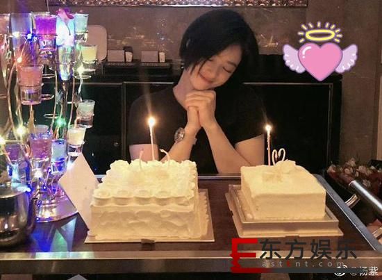 杨紫晒照为蒋欣庆生:我姐生日快乐!