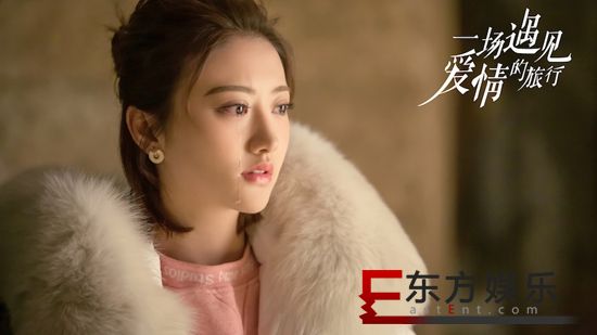 景甜新剧化身“颜艺girl” 《遇爱》收视双台破一