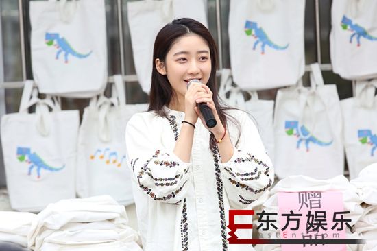 华谊兄弟“零钱电影院”戚砚笛520用爱陪伴孩子度过一天
