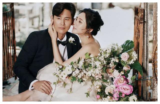 于晓光秋瓷炫婚纱照曝光 同时也为儿子举办周岁宴!