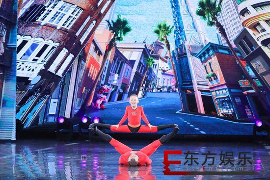 《巅峰之夜》父子杂技妙趣横生 小男孩“冠军精神”感染李玟
