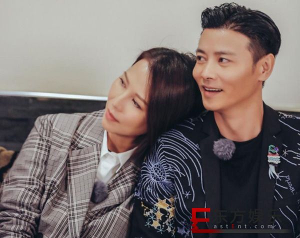 蔡少芬提议街头卖艺 张伦硕抗议:你以为我是你老公啊