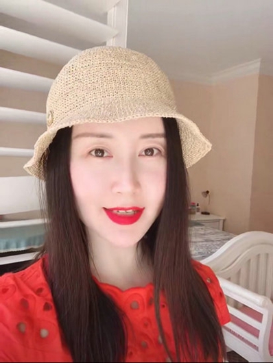 舒畅近照曝光面部僵硬疑似整容 粉丝力挺只是美颜过度