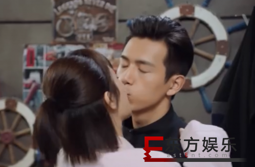 亲爱的热爱的吻戏花絮 李现:这招对她有用,对我没用