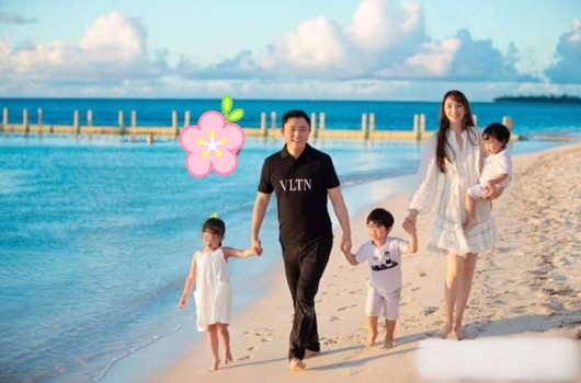 吴佩慈怀四胎 公布宝宝性别是女孩!