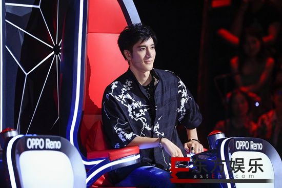 《中国好声音》本周播出第二期 抢人大战一触即发