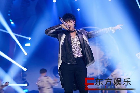 黄子韬压轴青春芒果夜 官宣新综艺《赶在一切消失前》