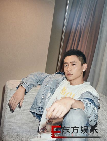 魏晨寸头演绎潮酷型男 新电影《深夜食堂》即将暖愈上映