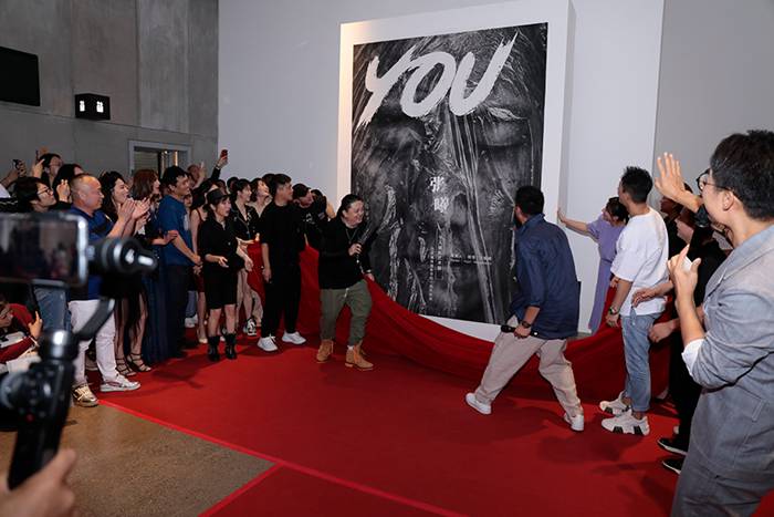 《你》// 张曦2019个人摄影艺术展 胡军韩庚杨澜等众星出席助阵
