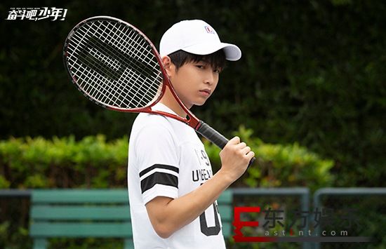 路夏携队友备战省比赛 彭昱畅《奋斗吧,少年!》好评不断