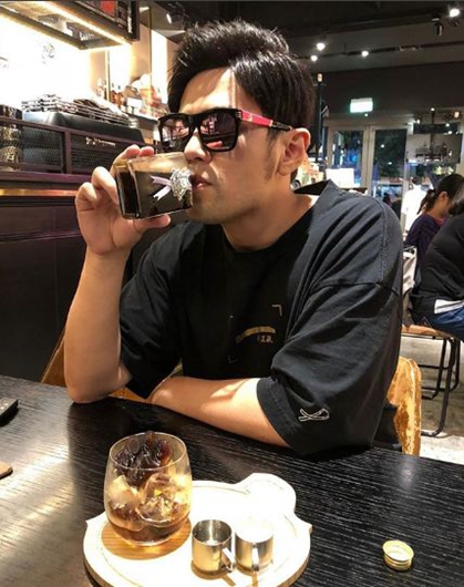 周杰伦售日本豪宅 本尊在线打假“抓出来打一顿”