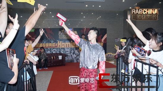 《中国新说唱》2019总决赛“与你有瓜” 福克斯、刘聪神秘亮相引尖叫