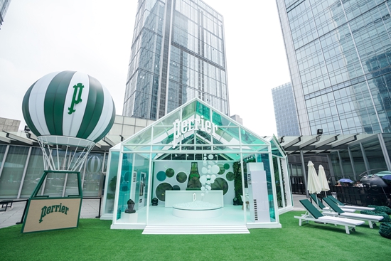 Perrier巴黎水“Green House”体验空间空降成都
