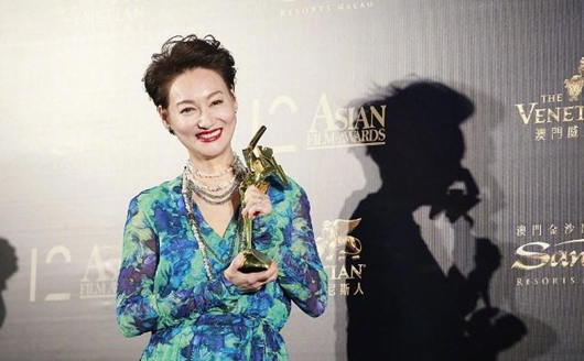 惠英红的个人情感坎坷念念不忘初恋 惠英红个人资料起底