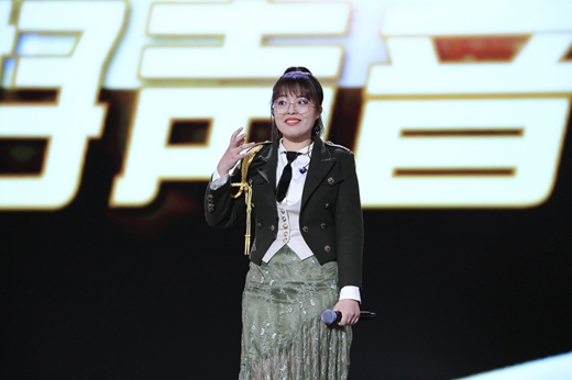邢晗铭好声音夺冠 导师李荣浩发文庆贺