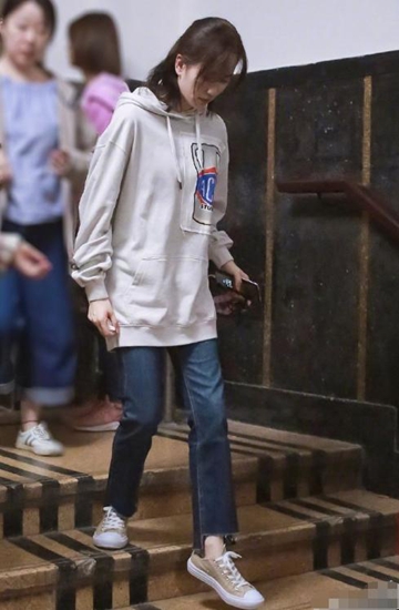 刘诗诗状态良好 产后复工又瘦又美