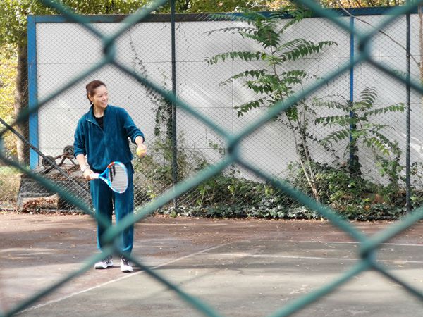 《妻子3》录制现场李娜教霍思燕魏大勋打网球 气氛融洽欢乐不断