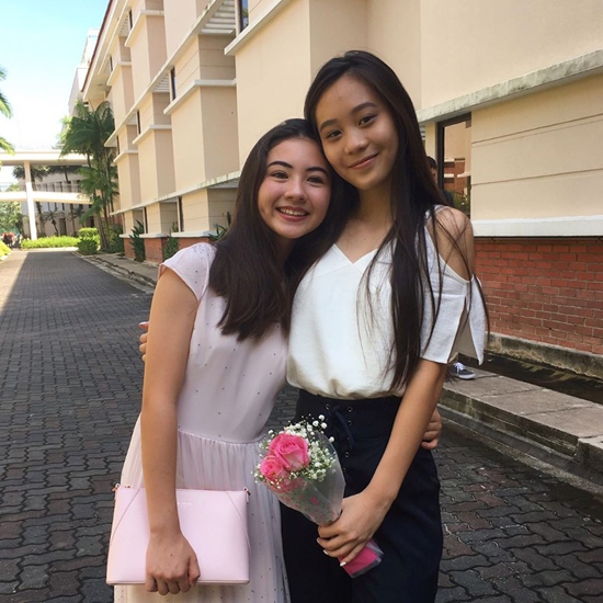李连杰女儿私照曝光 遗传父母好样貌!