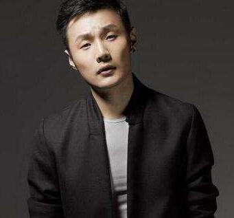 李荣浩自认不如杰伦 以后不论和谁比都先认输!