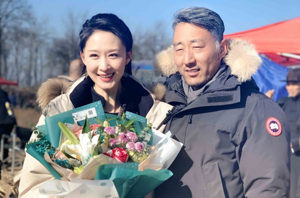 张雯《三道塬》杀青 期待“战斗力”MAX的上官鹰