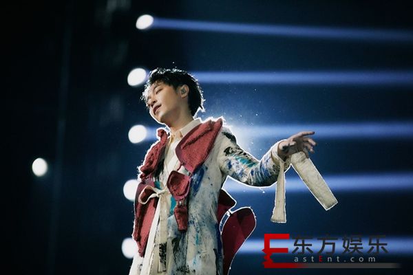 吴青峰个人巡回演唱会“太空备忘记2020”台北小巨蛋2场门票 7分钟完售