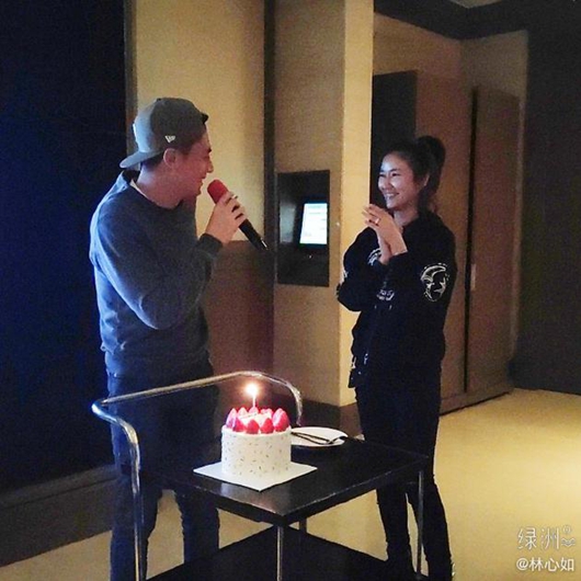 林心如为霍建华庆生 结婚三年依然甜蜜!