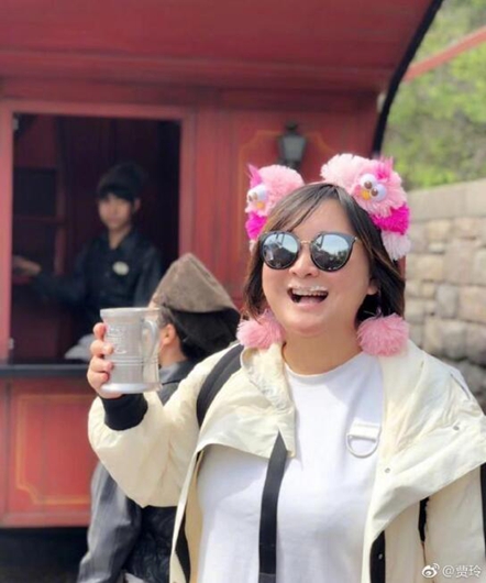 贾玲没抢到刘德华演唱会门票 喊话经纪人给交代!
