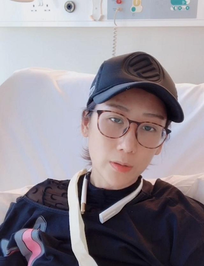 蒋丽莎住院还直播带货 脸色苍白面容憔悴!