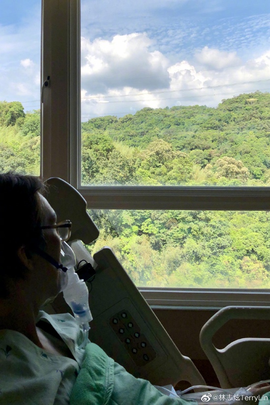 林志炫晒病床照 经纪人回应林志炫病重