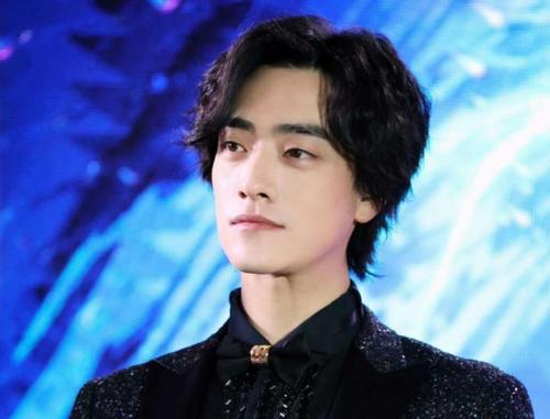 公安局回应郑云龙落户北京 入职三个月落了户口就辞职