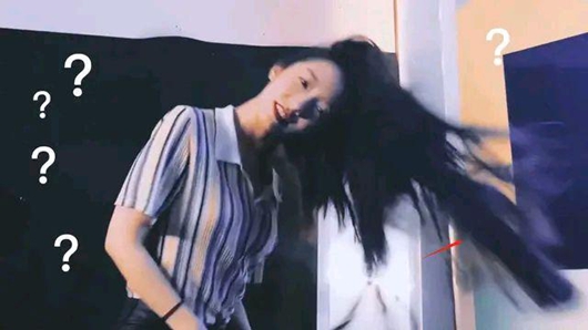 孟美岐甩飞假发片 真的挺“秃”然的!