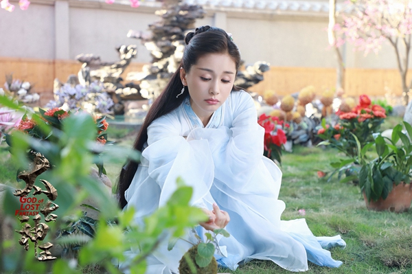 盛一伦王子文《太古神王》开播 向佐演绎“最惨皇二代”