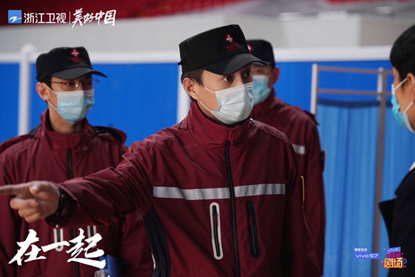 他们的“逆行”成就我们的“畅行” 《在一起》 “绿码”海报凝聚敬意 心怀感恩!