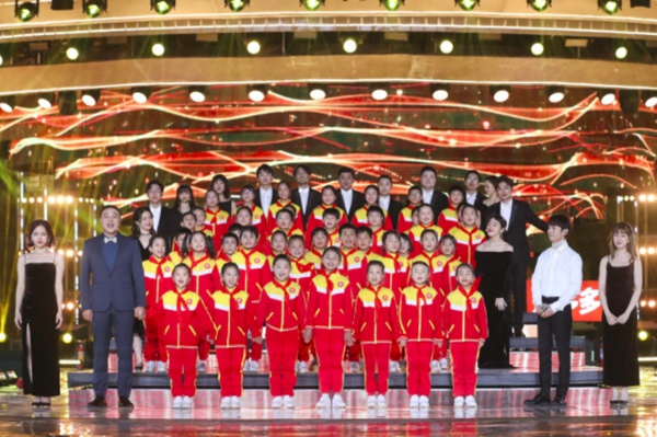 湖南跨年获《人民日报》点赞 中国视听大数据收视高居省卫第一