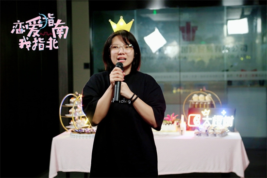 芒果TV大芒计划定制校园青春短剧《恋爱指南我指北》杀青,全组人员高喊好想谈恋爱